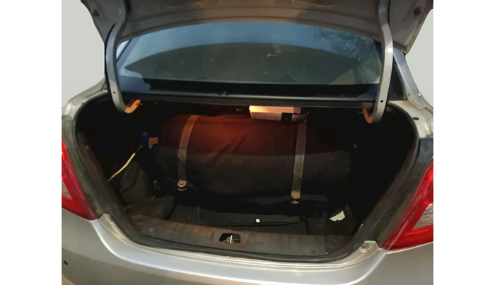 2015 Maruti Swift Dzire VXI, Petrol, Manual, 82,076 km, exterior