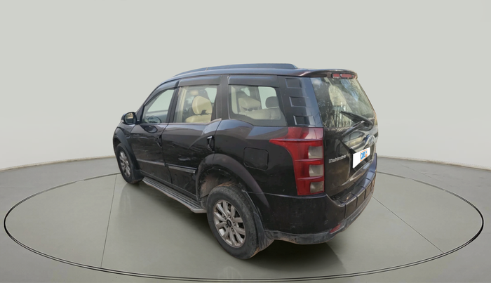 2016 Mahindra XUV500 W10, Diesel, Manual, 2,00,368 km, exterior