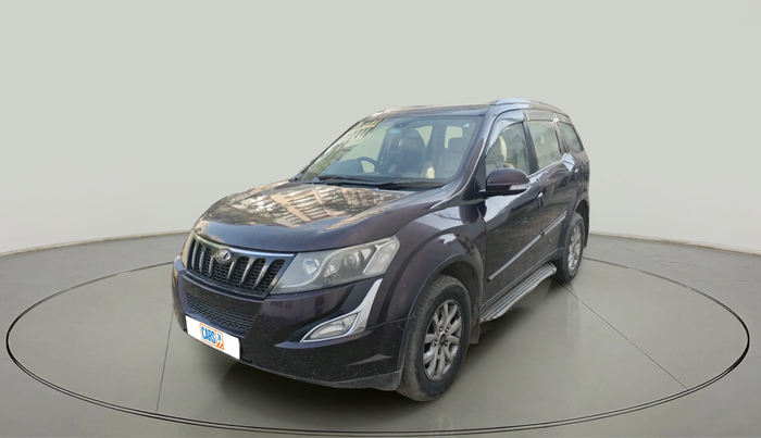 2016 Mahindra XUV500 W10, Diesel, Manual, 2,00,368 km, exterior