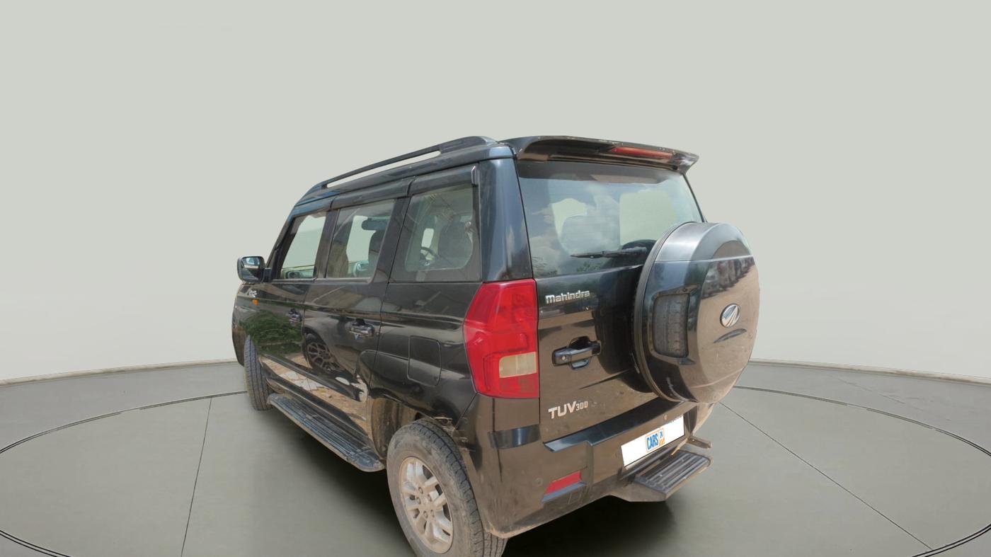 2016 Mahindra TUV300 T8, Diesel, Manual, 1,22,933 km, exterior