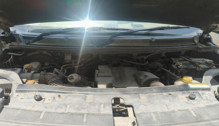 2016 Mahindra TUV300 T8, Diesel, Manual, 1,22,933 km, exterior