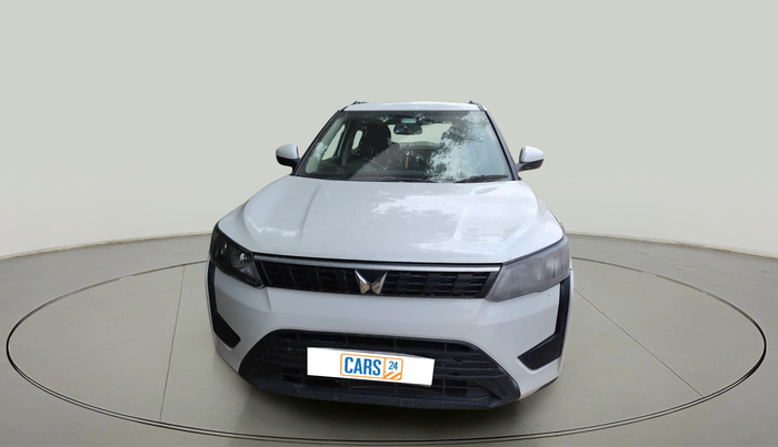 2024 Mahindra XUV300 W4 1.2 PETROL, Petrol, Manual, 4 km, exterior