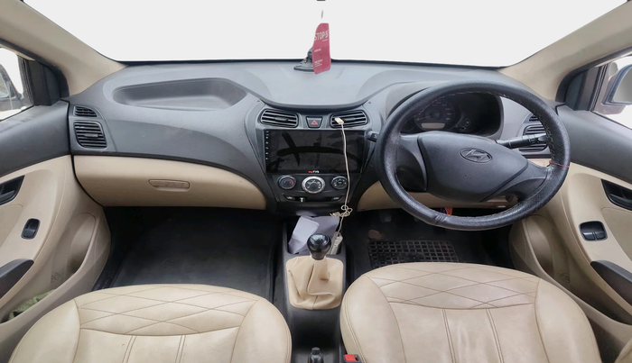 2018 Hyundai Eon ERA +, Petrol, Manual, 1,63,835 km, interior