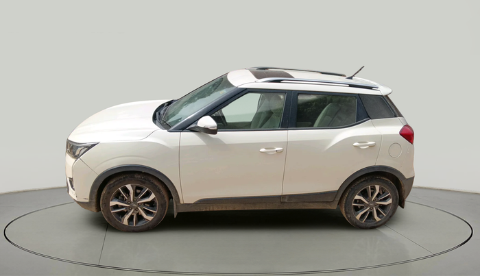 2019 Mahindra XUV300 W8 (O) 1.2 PETROL, Petrol, Manual, 31,668 km, exterior