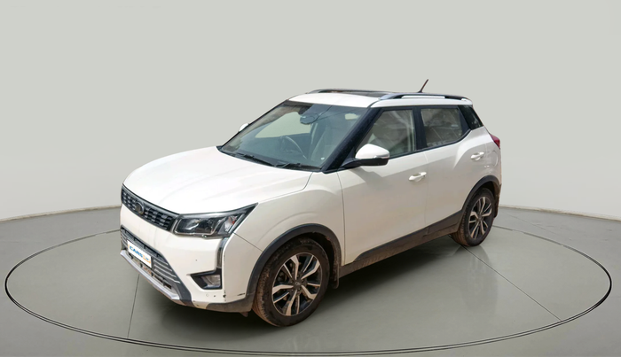 2019 Mahindra XUV300 W8 (O) 1.2 PETROL, Petrol, Manual, 31,668 km, exterior