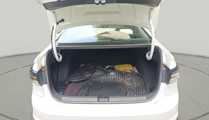 2022 Volkswagen VIRTUS HIGHLINE TSI 1.0 AT, Petrol, Automatic, 38,168 km, exterior