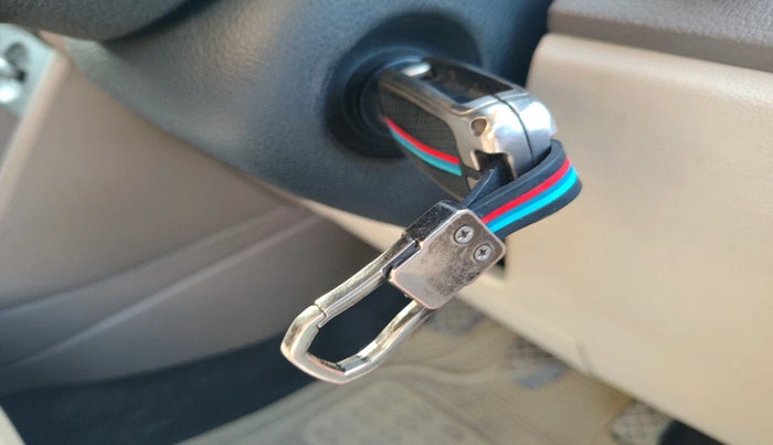 2012 Skoda Rapid 1.6 MPI ACTIVE, Petrol, Manual, 93,028 km, interior