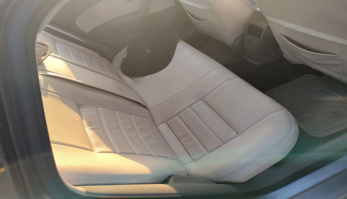 2012 Skoda Rapid 1.6 MPI ACTIVE, Petrol, Manual, 93,028 km, interior