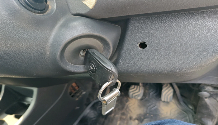 2016 Renault Kwid RXT 1.0 AMT, Petrol, Automatic, 71,405 km, interior