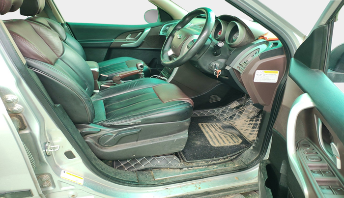 2013 Mahindra XUV500 W8, Diesel, Manual, 68,307 km, interior
