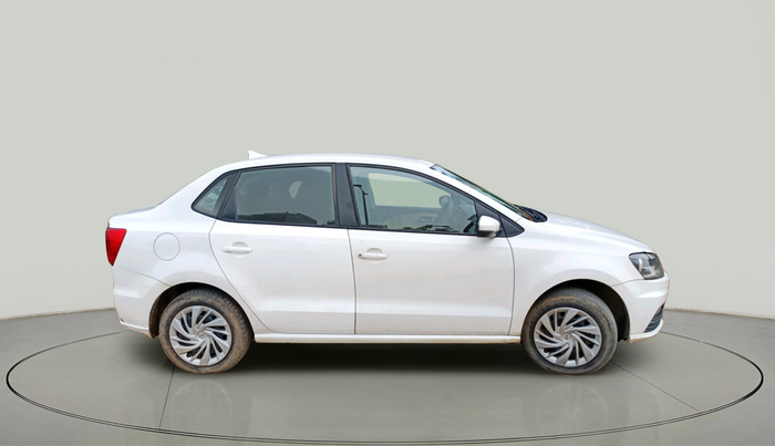 2016 Volkswagen Ameo COMFORTLINE 1.2L, Petrol, Manual, 1,12,889 km, exterior