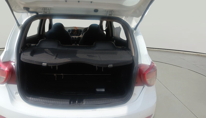 2013 Hyundai Grand i10 MAGNA 1.2 KAPPA VTVT, Petrol, Manual, 1,42,414 km, exterior