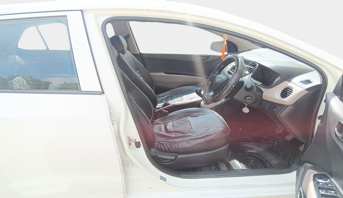 2013 Hyundai Grand i10 MAGNA 1.2 KAPPA VTVT, Petrol, Manual, 1,42,414 km, interior