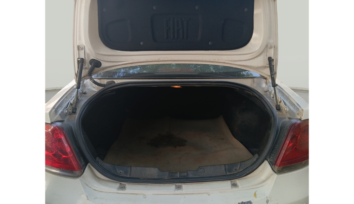 2011 Fiat Linea EMOTION 1.3, Diesel, Manual, 1,78,512 km, exterior