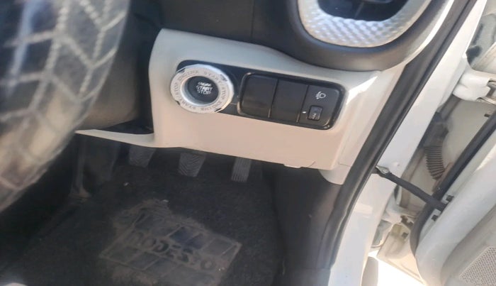 2020 KIA SONET HTX 1.5, Diesel, Manual, 1,04,174 km, interior