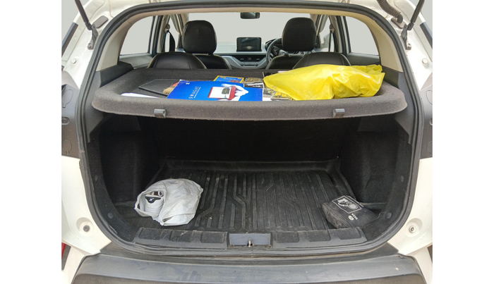 2022 Tata NEXON XM PETROL, Petrol, Manual, 1,20,503 km, exterior