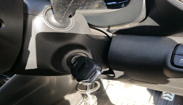 2023 Hyundai VENUE S(O) 1.2, Petrol, Manual, 37,825 km, interior