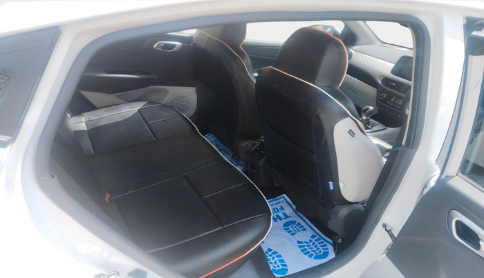 2023 Hyundai GRAND I10 NIOS SPORTZ AMT 1.2 KAPPA VTVT, Petrol, Automatic, 5,127 km, interior