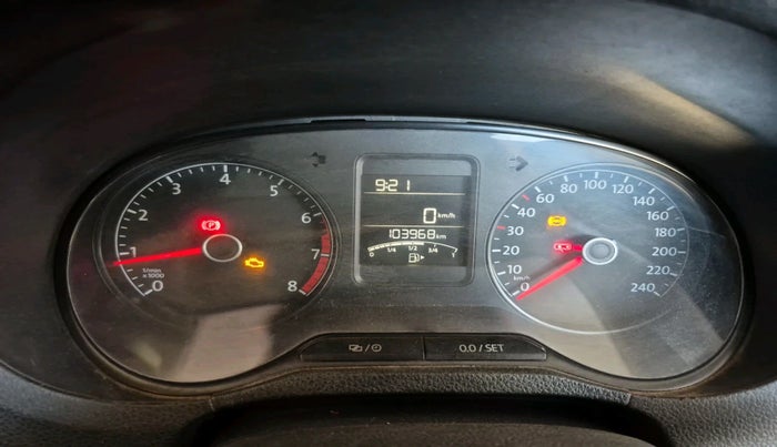 2016 Volkswagen Cross Polo HIGHLINE MPI, Petrol, Manual, 1,03,968 km, interior