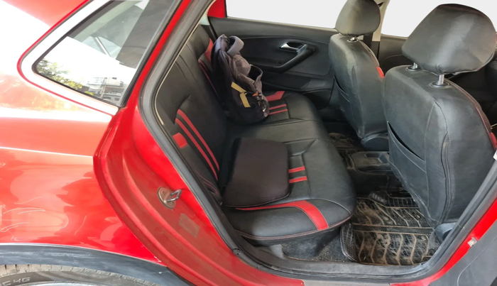 2016 Volkswagen Cross Polo HIGHLINE MPI, Petrol, Manual, 1,03,968 km, interior