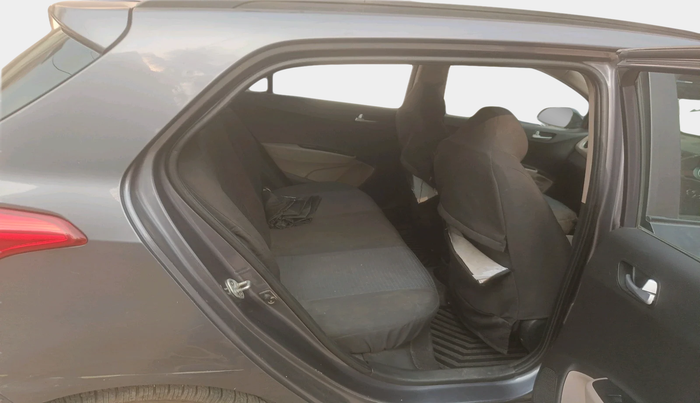 2016 Hyundai Grand i10 SPORTZ 1.2 KAPPA VTVT, Petrol, Manual, 1,25,399 km, interior