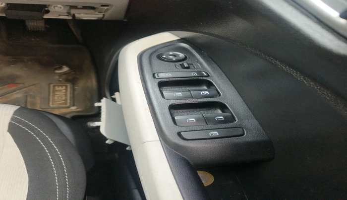 2025 Hyundai VENUE S (O) Plus 1.2 Petrol , Petrol, Manual, 10,925 km, interior