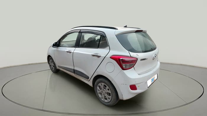 2015 Hyundai Grand i10 SPORTZ 1.2 KAPPA VTVT, CNG, Manual, 86,000 km, exterior