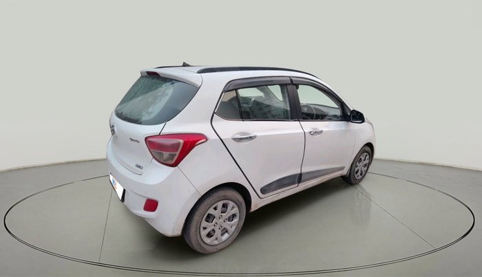 2015 Hyundai Grand i10 SPORTZ 1.2 KAPPA VTVT, Petrol, Manual, 86,000 km, exterior