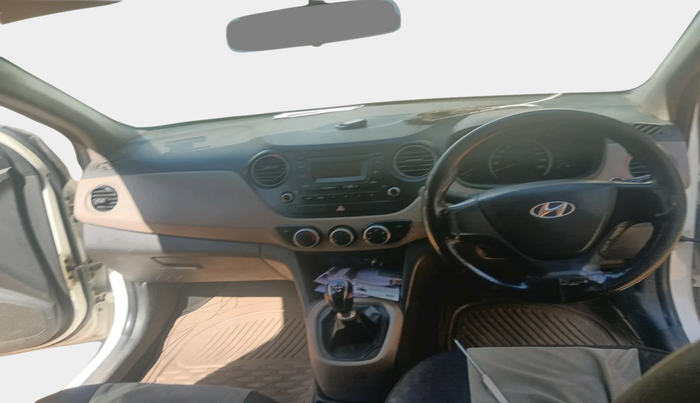 2014 Hyundai Grand i10 SPORTZ 1.1 CRDI, Diesel, Manual, 1,45,400 km, interior