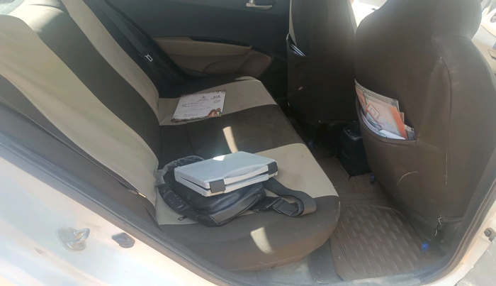 2014 Hyundai Grand i10 SPORTZ 1.1 CRDI, Diesel, Manual, 1,45,400 km, interior