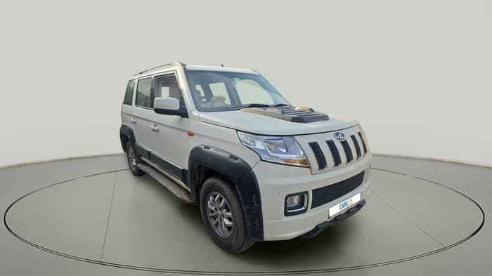 2016 Mahindra TUV300 T8 AMT, Diesel, Automatic, 91,665 km, exterior