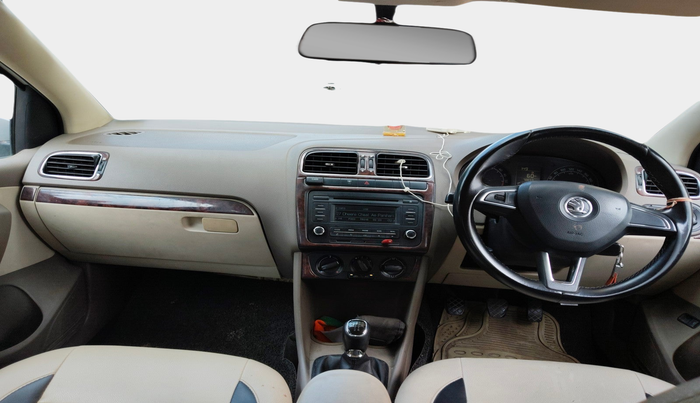 2015 Skoda Rapid AMBITION 1.5 TDI, Diesel, Manual, 78,834 km, interior