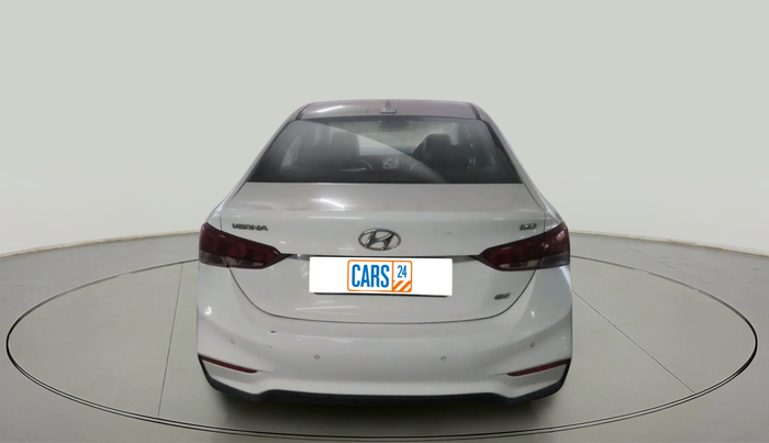 2017 Hyundai Verna 1.6 SX (O) CRDI MT, Diesel, Manual, 97,306 km, exterior