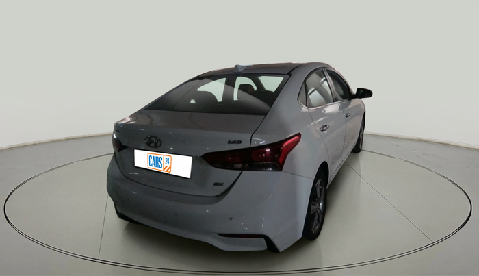 2017 Hyundai Verna 1.6 SX (O) CRDI MT, Diesel, Manual, 97,306 km, exterior