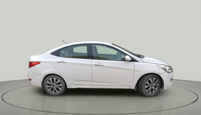 2015 Hyundai Verna FLUIDIC 4S 1.6 VTVT SX, Petrol, Manual, 44,259 km, exterior