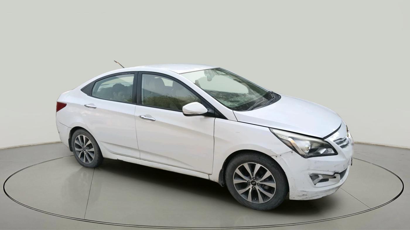 2015 Hyundai Verna FLUIDIC 4S 1.6 VTVT SX, Petrol, Manual, 44,259 km, exterior