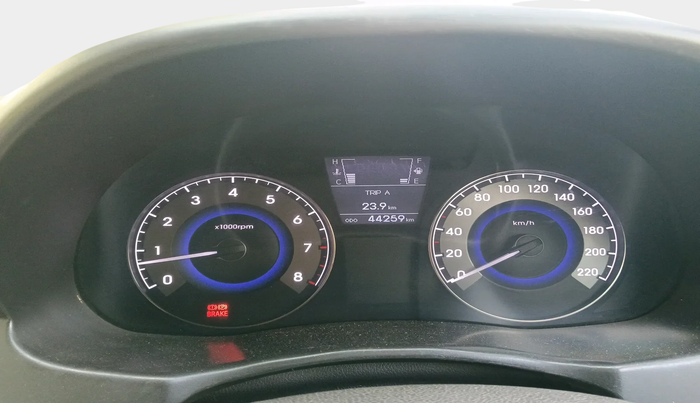 2015 Hyundai Verna FLUIDIC 4S 1.6 VTVT SX, Petrol, Manual, 44,259 km, interior