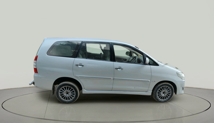 2012 Toyota Innova 2.5 VX 8 STR, Diesel, Manual, 1,71,693 km, exterior