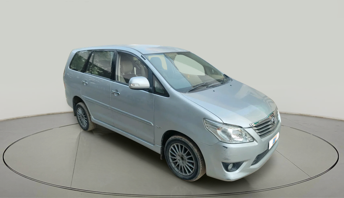 2012 Toyota Innova 2.5 VX 8 STR, Diesel, Manual, 1,71,693 km, exterior