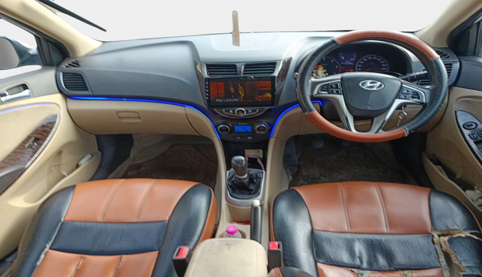 2011 Hyundai Verna FLUIDIC 1.6 CRDI EX, Diesel, Manual, 91,331 km, interior