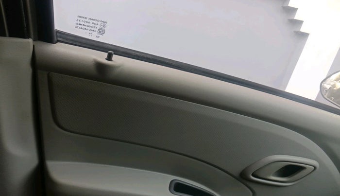 2017 Datsun Redi Go T (O), Petrol, Manual, 1,27,303 km, interior