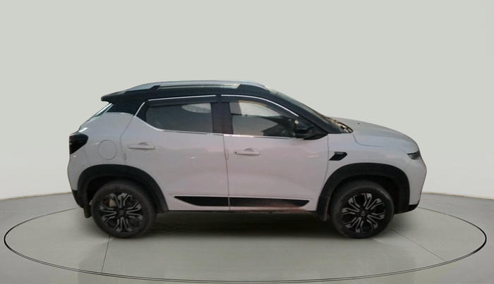 2022 Renault Kiger RXZ MT, Petrol, Manual, 29,378 km, exterior