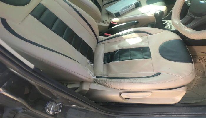 2016 Volkswagen Ameo COMFORTLINE 1.2L, Petrol, Manual, 97,979 km, interior