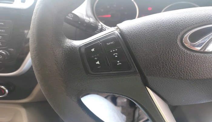 2017 Mahindra TUV300 T8, Diesel, Manual, 1,46,899 km, interior