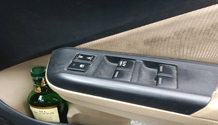 2015 Honda City 1.5L I-DTEC SV, Diesel, Manual, 1,23,978 km, interior