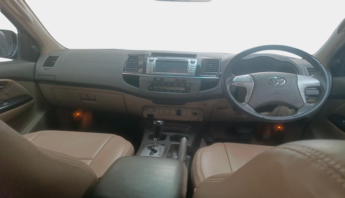 2012 Toyota Fortuner 3.0 4X2 AT, Diesel, Automatic, 1,83,911 km, interior