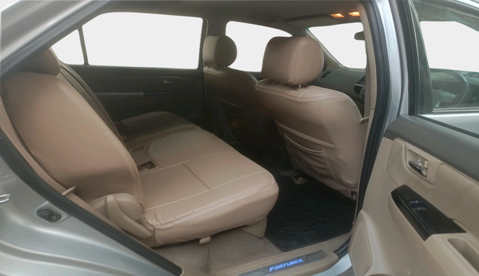 2012 Toyota Fortuner 3.0 4X2 AT, Diesel, Automatic, 1,83,911 km, interior