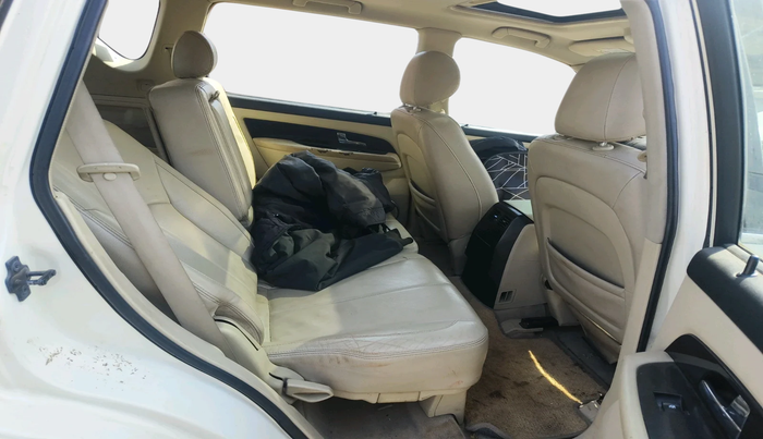 2013 Ssangyong Rexton RX7, Diesel, Automatic, 77,097 km, interior