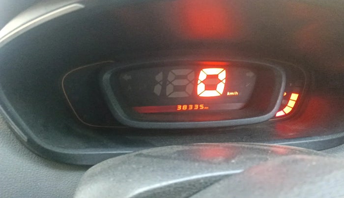 2017 Renault Kwid RXT 0.8, Petrol, Manual, 38,335 km, interior