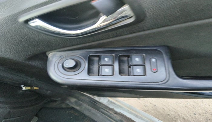 2015 Tata Bolt XT REVOTRON, Petrol, Manual, 1,58,354 km, interior